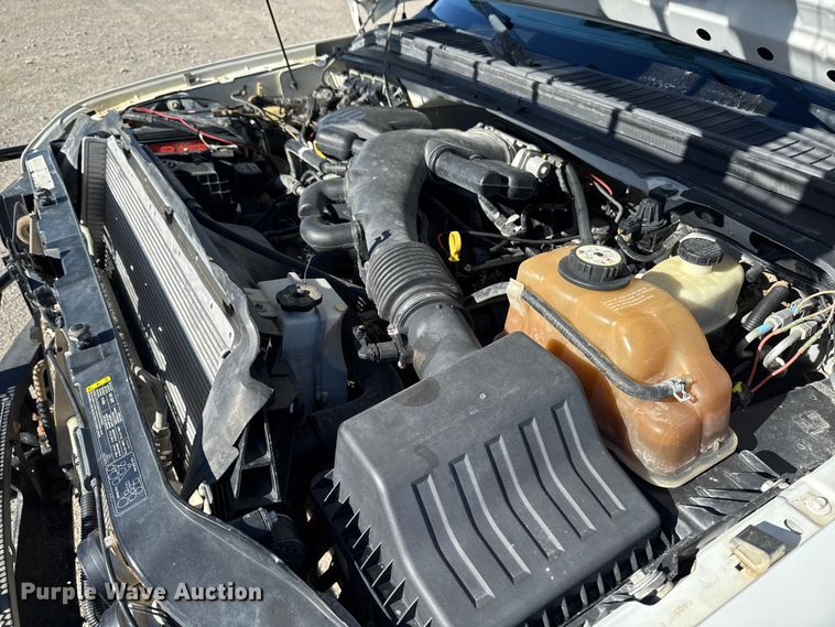 image for item EM2464 2008 Ford F450 XL Super Duty Crew Cab flatbed truck