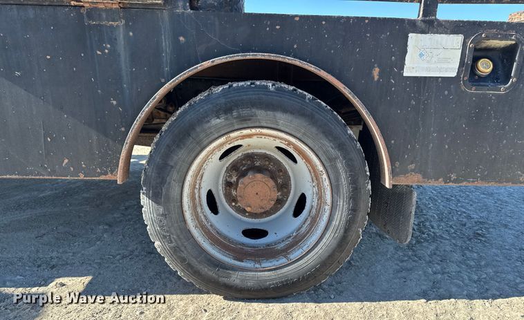 image for item EM2464 2008 Ford F450 XL Super Duty Crew Cab flatbed truck