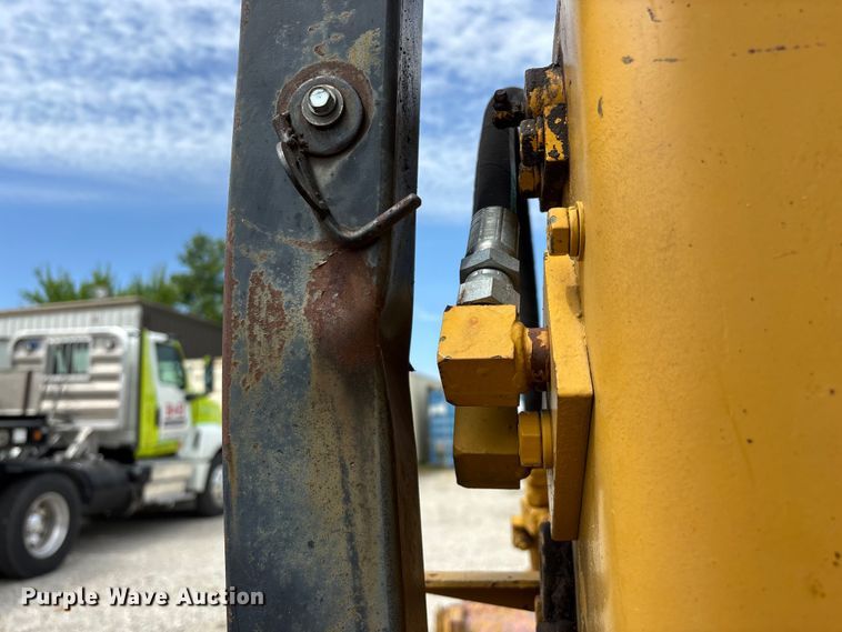 image for item EO4282 1980 Komatsu D31Q-16 dozer