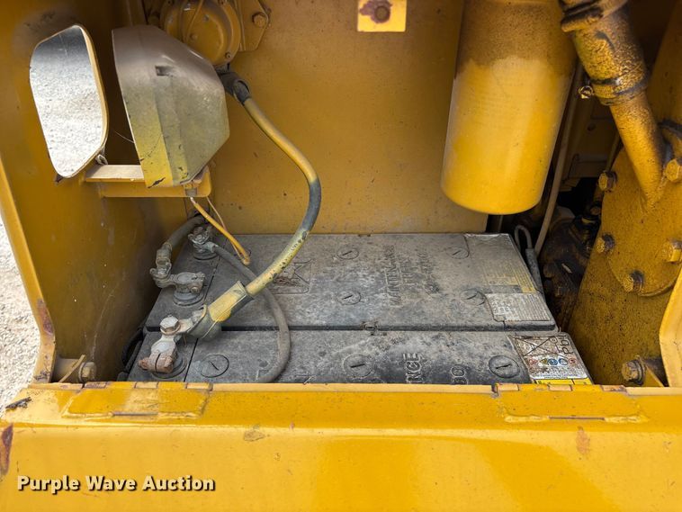 image for item EO4282 1980 Komatsu D31Q-16 dozer