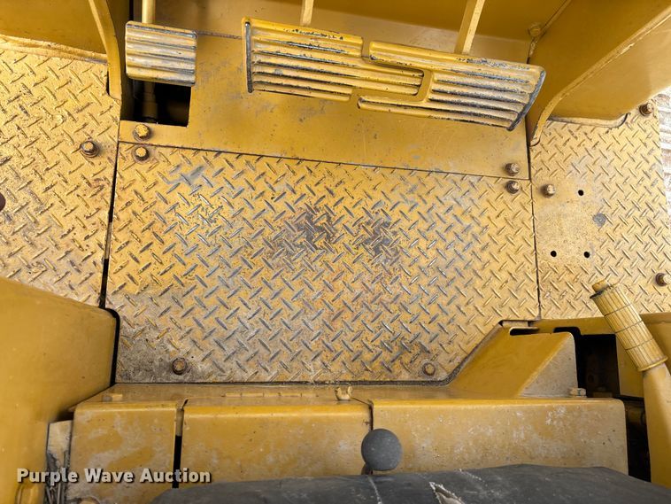 image for item EO4282 1980 Komatsu D31Q-16 dozer