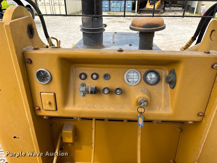 image for item EO4282 1980 Komatsu D31Q-16 dozer