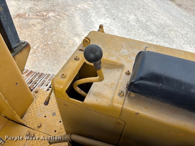 image for item EO4282 1980 Komatsu D31Q-16 dozer