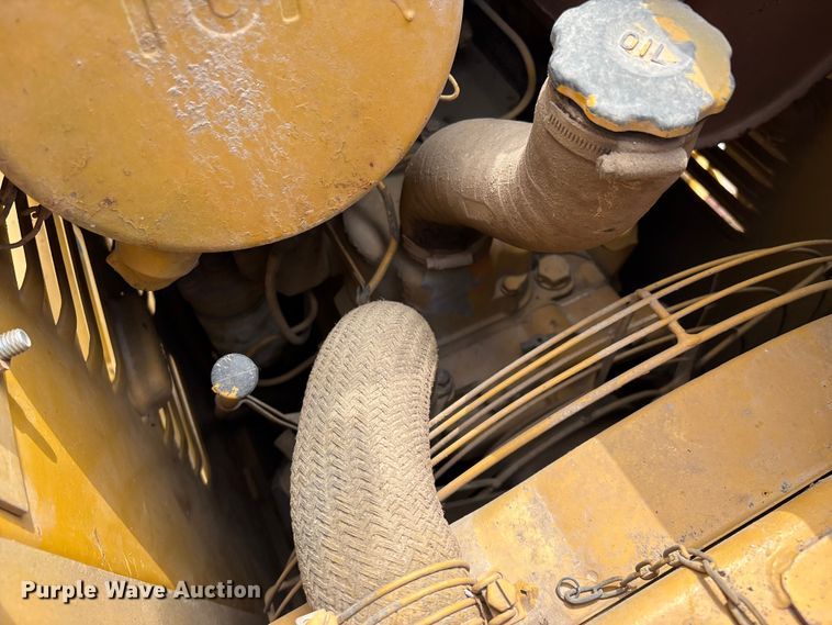 image for item EO4282 1980 Komatsu D31Q-16 dozer