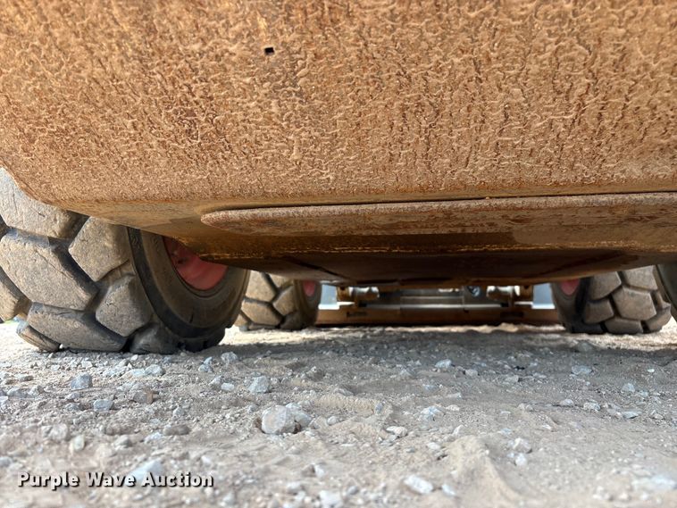image for item EO4283 2023 Bobcat S64 skid steer loader