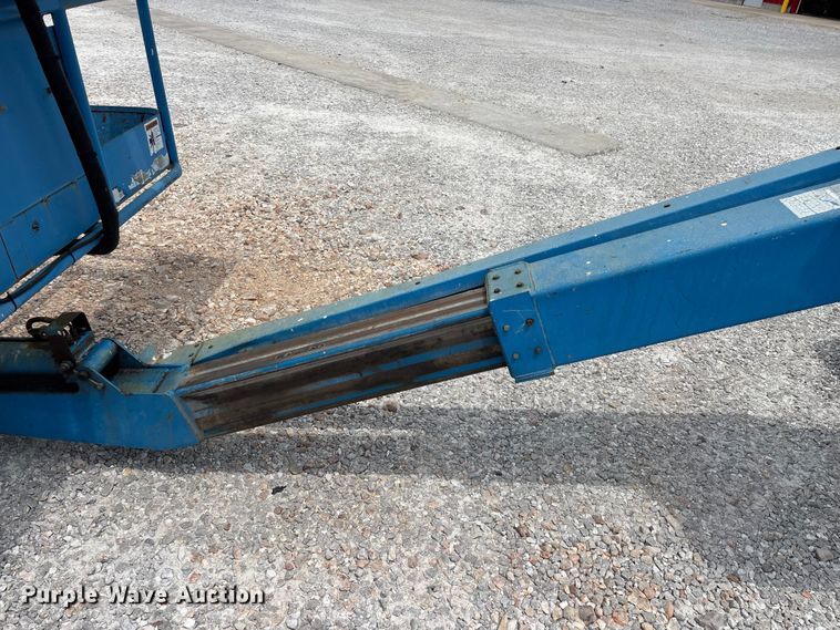 image for item EO4293 1998 Genie Z-45/22 boom lift