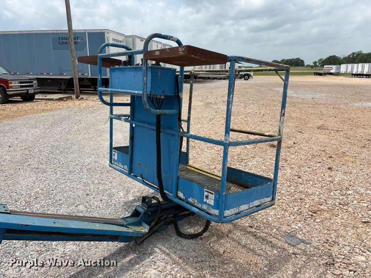 image for item EO4293 1998 Genie Z-45/22 boom lift