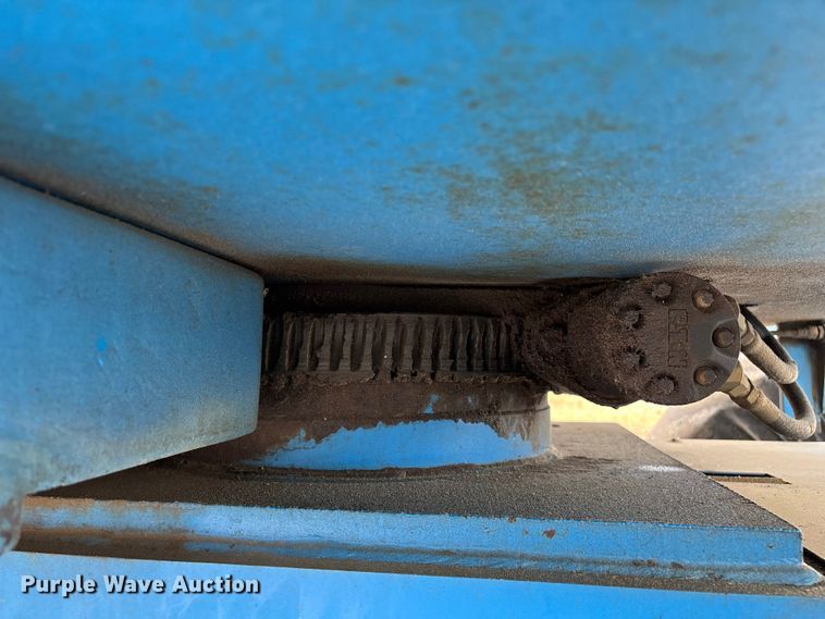 image for item EO4293 1998 Genie Z-45/22 boom lift