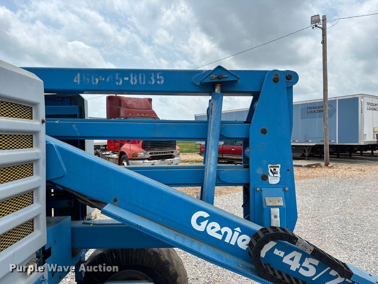 image for item EO4293 1998 Genie Z-45/22 boom lift
