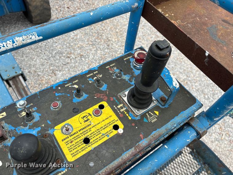 image for item EO4293 1998 Genie Z-45/22 boom lift