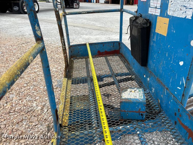 image for item EO4293 1998 Genie Z-45/22 boom lift