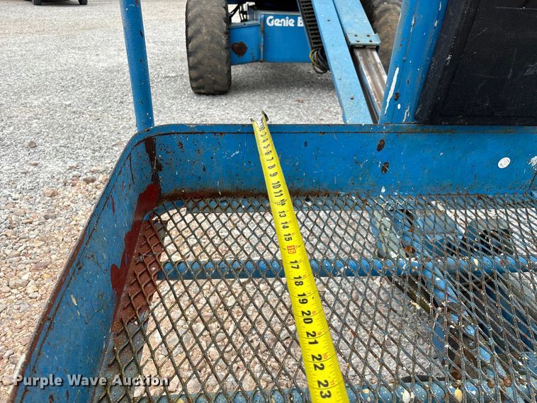 image for item EO4293 1998 Genie Z-45/22 boom lift