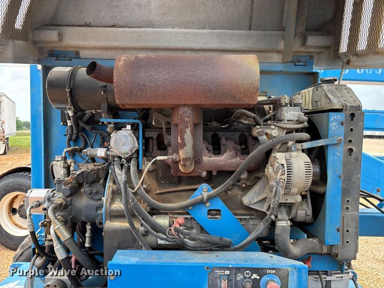 image for item EO4293 1998 Genie Z-45/22 boom lift
