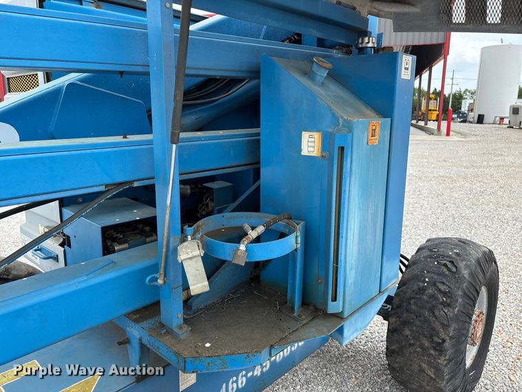 image for item EO4293 1998 Genie Z-45/22 boom lift