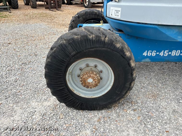 image for item EO4293 1998 Genie Z-45/22 boom lift