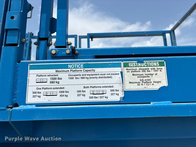 image for item EO4294 2016 Genie GS4390 scissor lift