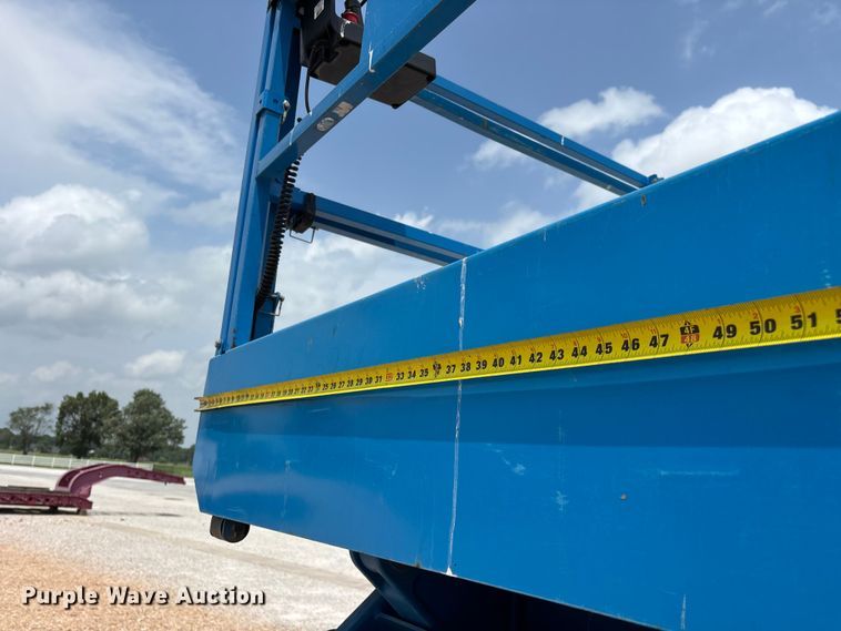image for item EO4294 2016 Genie GS4390 scissor lift