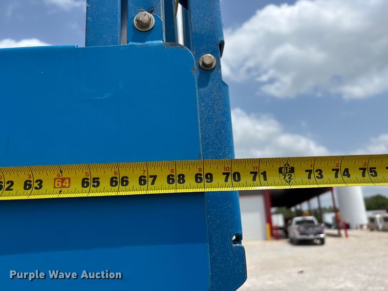 image for item EO4294 2016 Genie GS4390 scissor lift