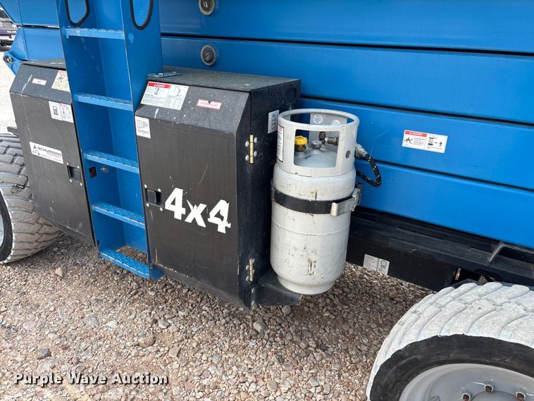 image for item EO4294 2016 Genie GS4390 scissor lift