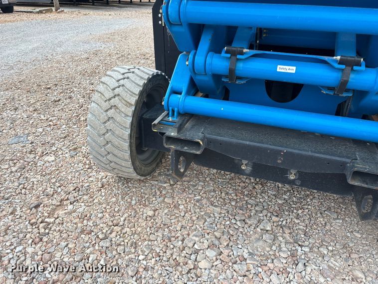 image for item EO4294 2016 Genie GS4390 scissor lift