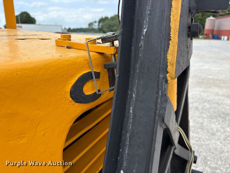 image for item EO4297 Champ 530-70 forklift