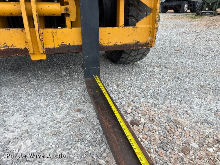 image for item EO4297 Champ 530-70 forklift
