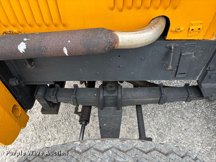 image for item EO4297 Champ 530-70 forklift