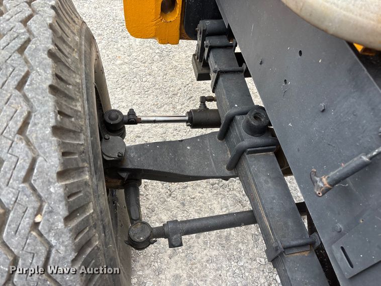 image for item EO4297 Champ 530-70 forklift