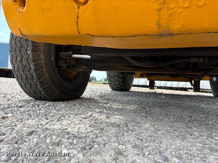 image for item EO4297 Champ 530-70 forklift