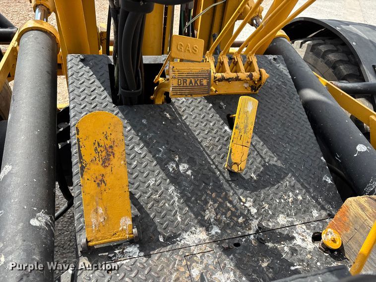 image for item EO4297 Champ 530-70 forklift