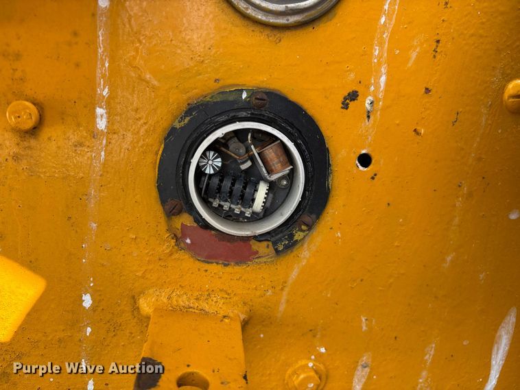 image for item EO4297 Champ 530-70 forklift