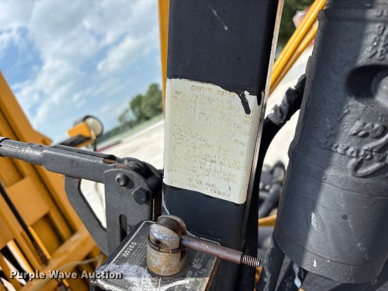image for item EO4297 Champ 530-70 forklift