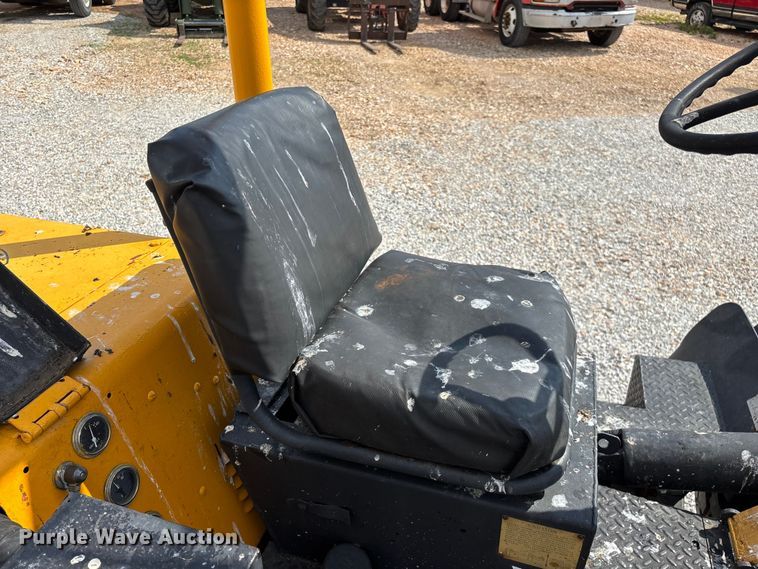 image for item EO4297 Champ 530-70 forklift