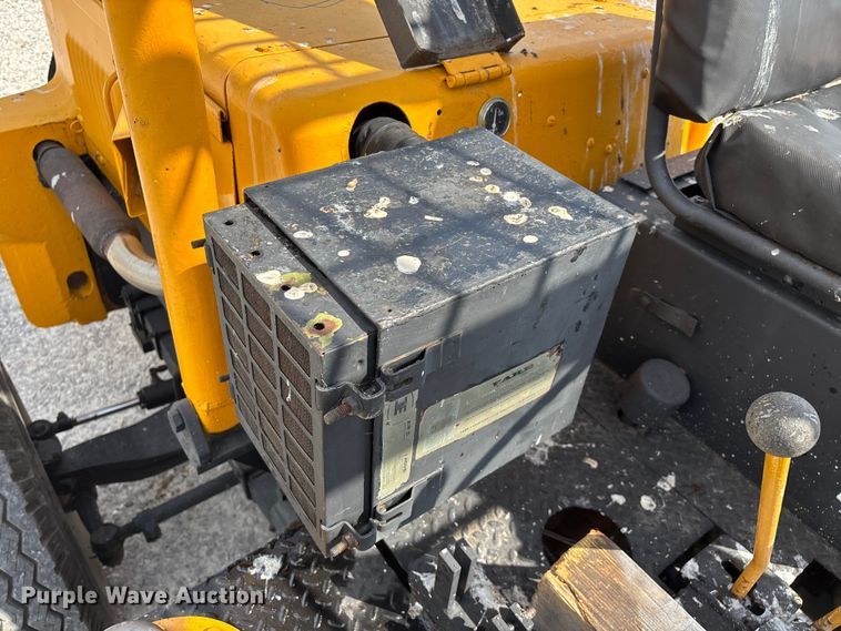 image for item EO4297 Champ 530-70 forklift
