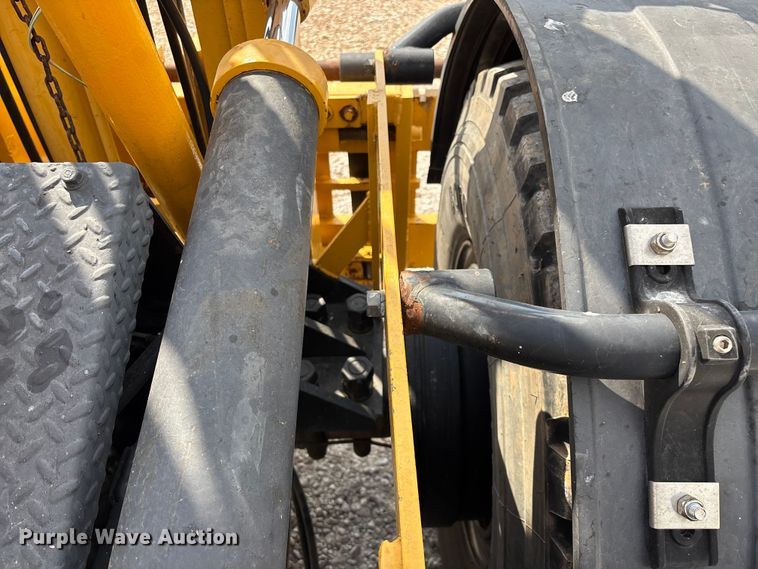 image for item EO4297 Champ 530-70 forklift