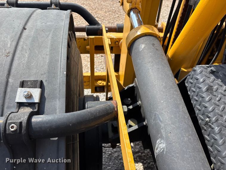 image for item EO4297 Champ 530-70 forklift