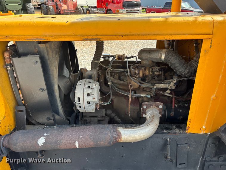 image for item EO4297 Champ 530-70 forklift