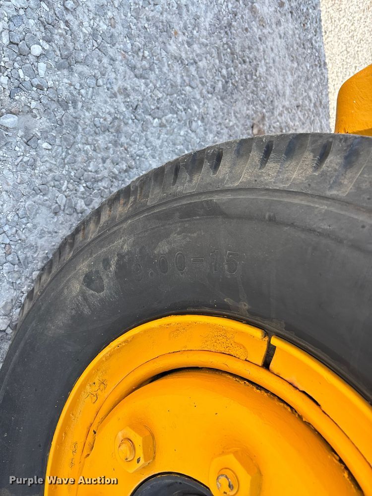 image for item EO4297 Champ 530-70 forklift