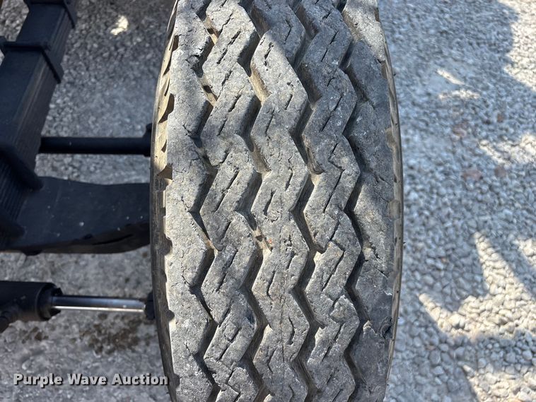 image for item EO4297 Champ 530-70 forklift