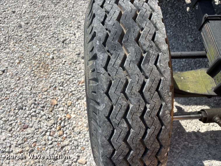 image for item EO4297 Champ 530-70 forklift