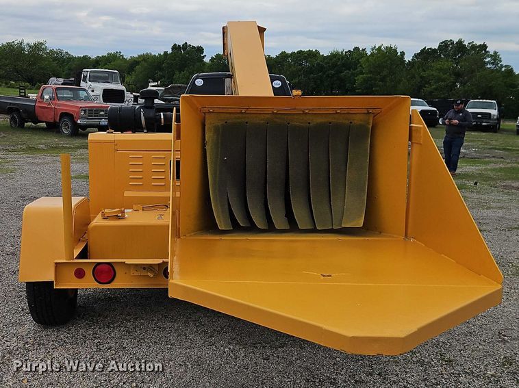 image for item EO7288 1998 Wood/Chuck Chipper Corp. wood chipper