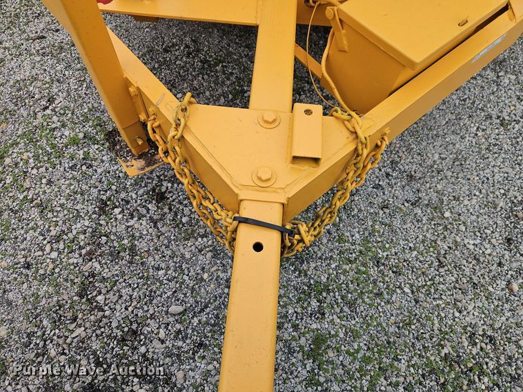 image for item EO7288 1998 Wood/Chuck Chipper Corp. wood chipper