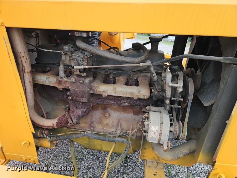 image for item EO7288 1998 Wood/Chuck Chipper Corp. wood chipper