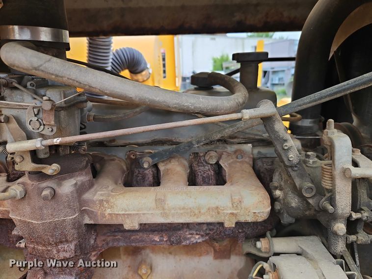 image for item EO7288 1998 Wood/Chuck Chipper Corp. wood chipper