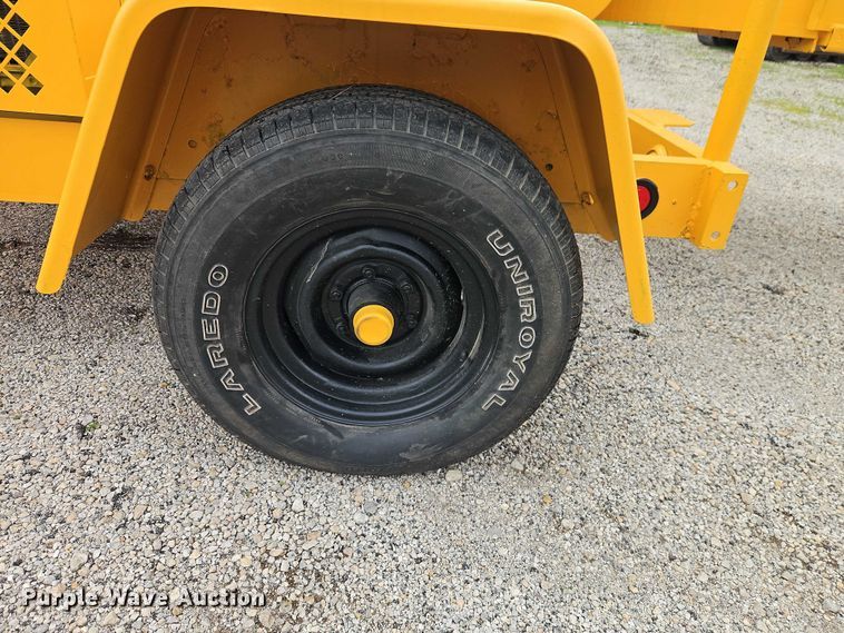 image for item EO7288 1998 Wood/Chuck Chipper Corp. wood chipper