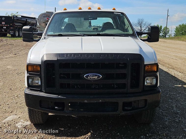 image for item EO7291 2008 Ford F350 Super Duty Crew Cab utility bed pickup truck
