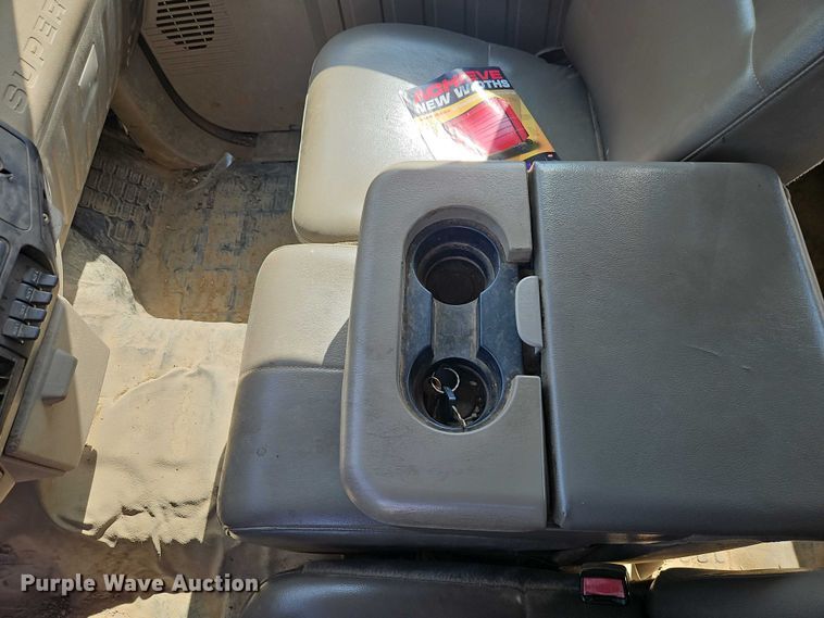 image for item EO7291 2008 Ford F350 Super Duty Crew Cab utility bed pickup truck