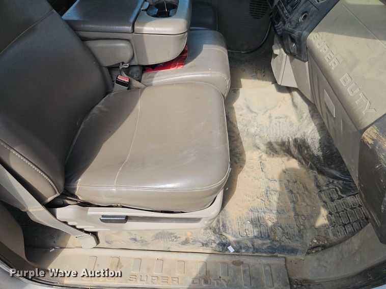 image for item EO7291 2008 Ford F350 Super Duty Crew Cab utility bed pickup truck