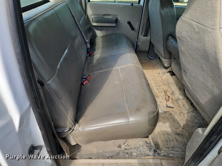 image for item EO7291 2008 Ford F350 Super Duty Crew Cab utility bed pickup truck