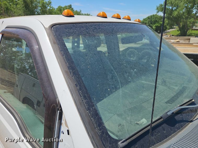 image for item EO7310 2011 Ford F350 Super Duty Ext. Cab utility bed pickup truck